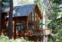 RedAwning Sutro Court Holiday home